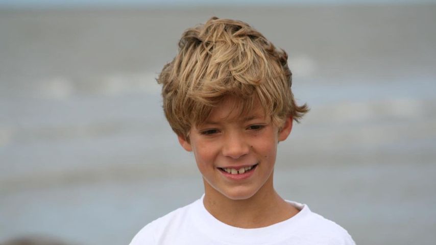 Süßer Fratz! Wer versteckt sich hinter diesem Throwback-Pic?