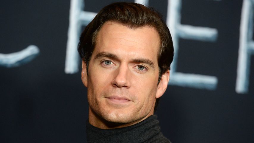 Zum Dahinschmelzen: Henry Cavill stylish bei Premiere