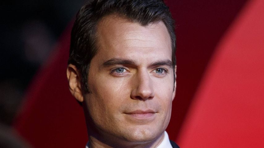Sogar attraktiver? TikTok-Star sieht aus wie Henry Cavill