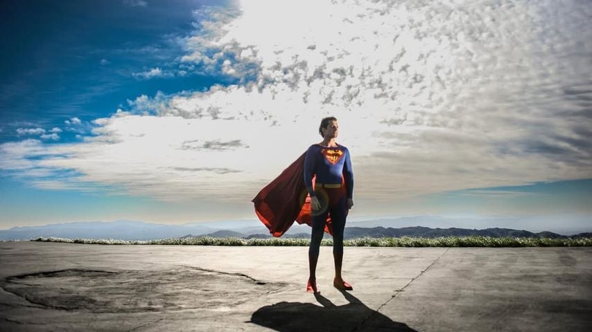 Henry Cavill im originalen Superman-Anzug