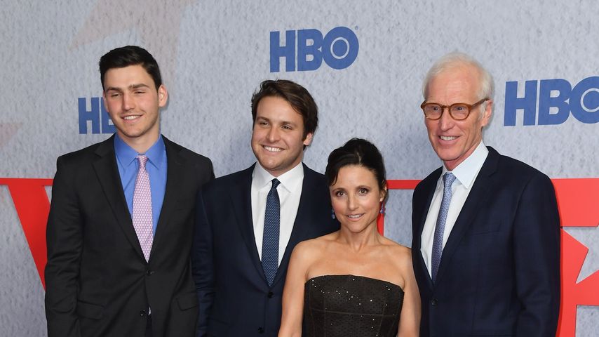 Henry Hall, Charlie Hall, Julia Louis-Dreyfus und Brad Hall im März 2019 in New York City