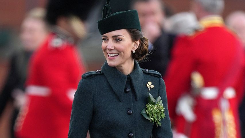 Herzogin Kate bezaubert in grünem Kostüm am St. Patricks Day