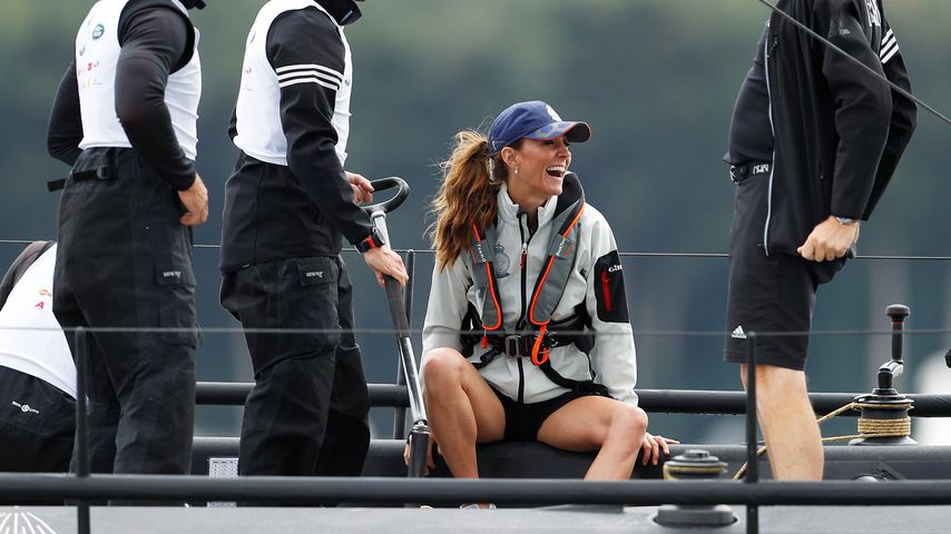 Bei Se­gel­törn: So durchtrainiert ist Dreifach-Mama Kate