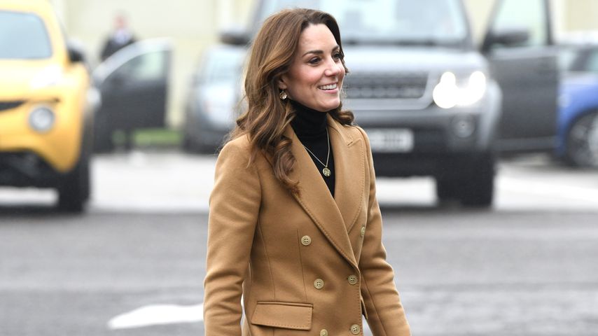 Pure Eleganz: Herzogin Kate bezaubert in bodenlangem Mantel