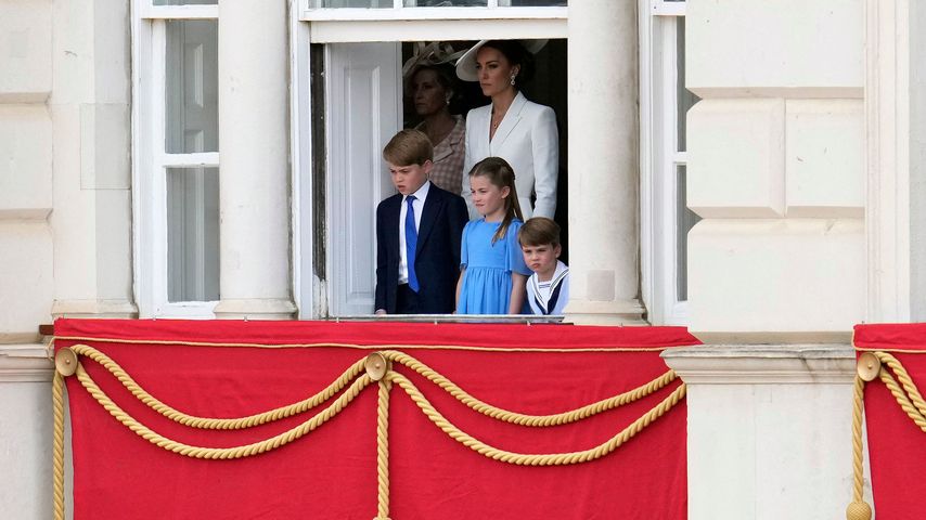 Herzogin Kate mit ihren Kindern Prinz George, Prinzessin Charlotte und Prinz Louis