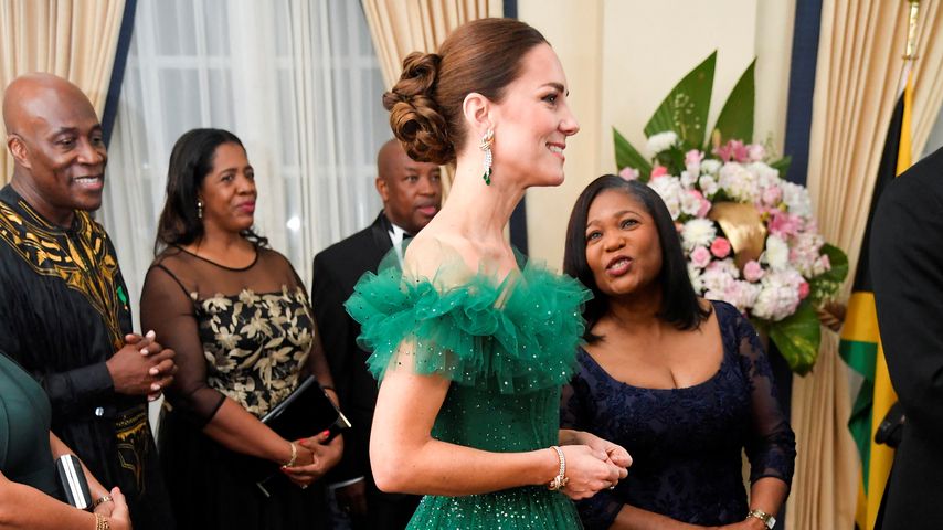 Glamour-Auftritt: Herzogin Kate bezaubert in Glitzerkleid