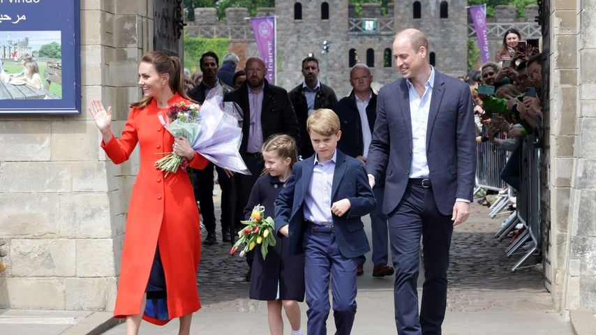 Herzogin Kate, Prinzessin Charlotte, Prinz George und Prinz William in Cardiff