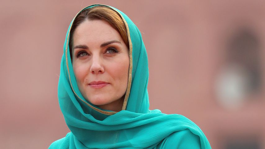 Mit Kopftuch: Hier besucht Herzogin Kate eine Moschee
