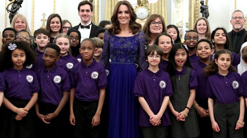 Herzogin Kate und ein Schulchor bei einem Gala Dinner in London im März 2020