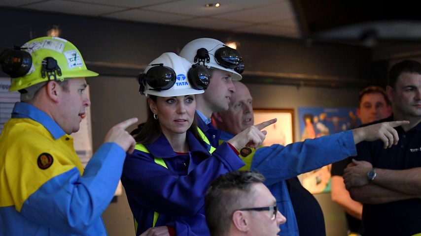 Herzogin Kate und Prinz William beim Besuch der Firma Tata Steel in Wales im Februar 2020
