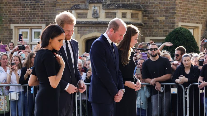 Herzogin Meghan, Prinz Harry, Prinz William und Prinzessin Kate vor dem Schloss Windsor