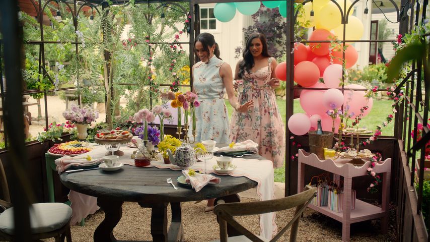 Herzogin Meghan und Mindy Kaling bei "With Love, Meghan"
