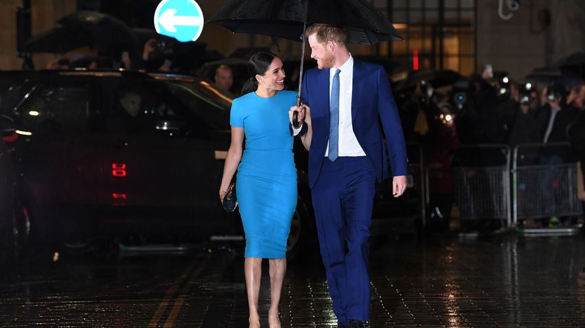 Im Regen: Von diesem Foto waren Meghan und Harry begeistert