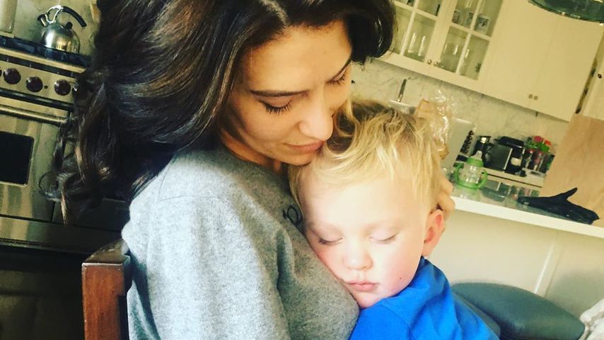 Hilaria Baldwin mit ihrem Sohn Leo