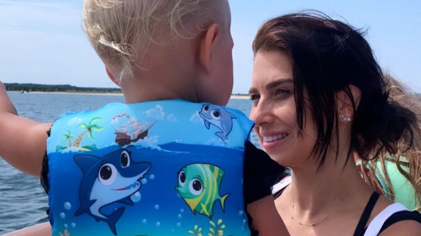 Hilaria Baldwin und ihr Sohn Romeo im Jahr 2020