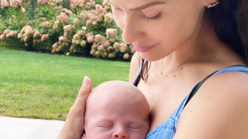Hilaria Baldwin und ihr Sohn Eduardo im September 2020