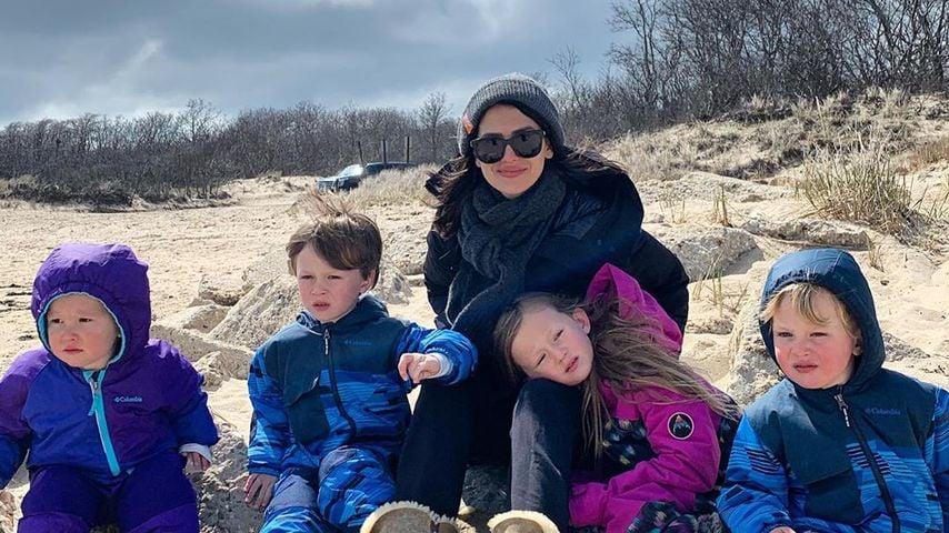 Hilaria Baldwin und ihre vier Kinder