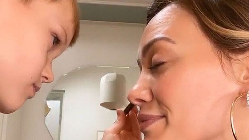 Bunte Überraschung: Hilary Duffs Sohn Luca (8) schminkt sie!