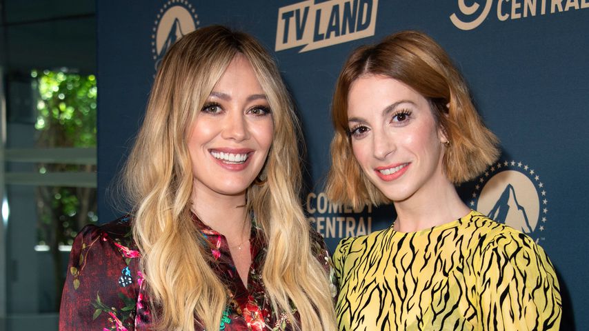 Hilary Duff und Molly Bernard
