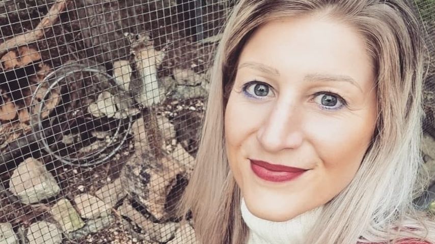 "Hochzeit auf den ersten Blick"-Samantha macht ein Selfie