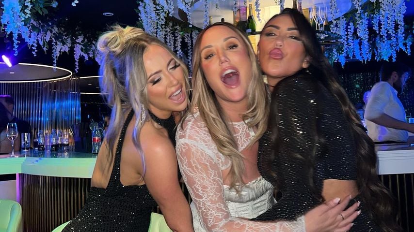 Holly Hagan, Charlotte Crosby und Sophie Kasaei