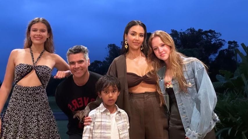 Honor Marie, Cash Warren, Hayes, Jessica Alba und Haven Garner im Urlaub