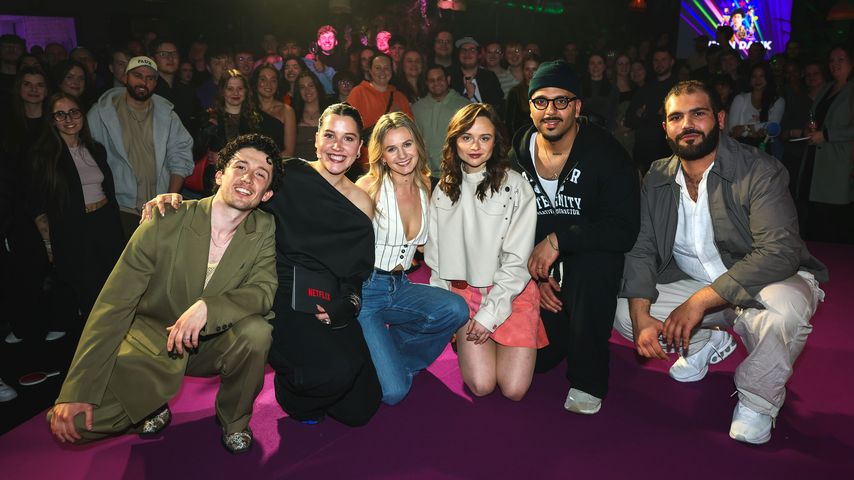 "How To Sell Drugs Online (Fast)"-Cast im April 2025