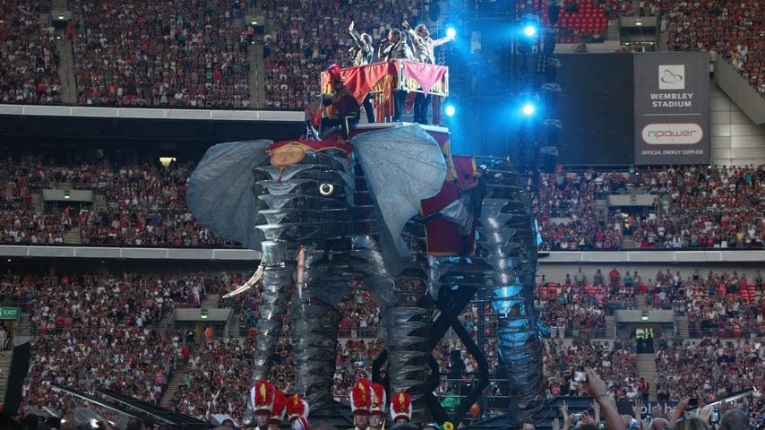 Howard Donald, Gary Barlow, Mark Owen und Jason Orange performen bei der "Circus"-Tour von Take That im Wembley Stadium, 1. Juli 2009