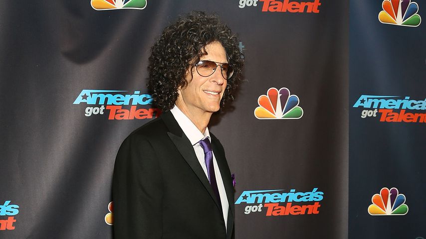 Heiß! Howard Stern überzeugt als Xmas-Drag Queen