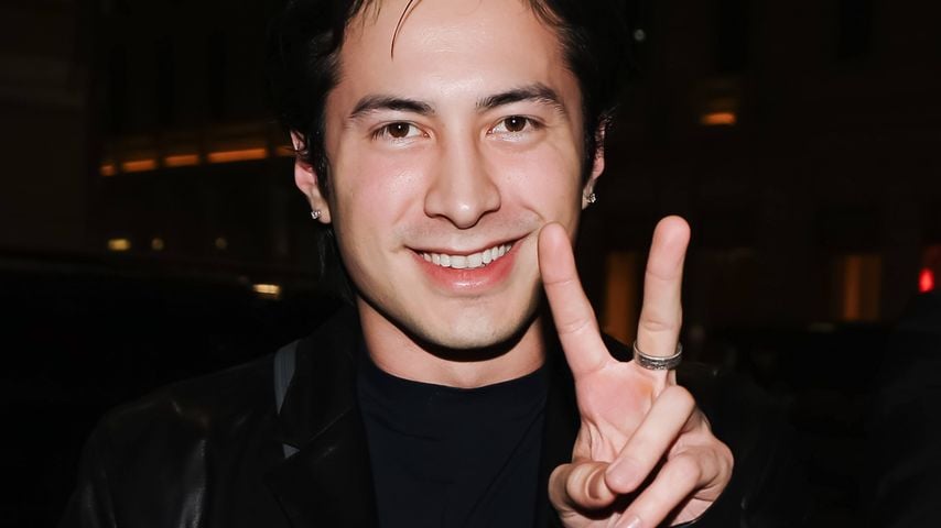 Hudson Williams beim Eintreffen im Armani Hotel während der Milan Fashion Week Menswear Fall/Winter 2026/2027