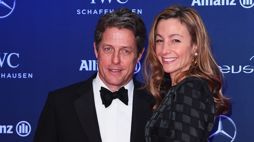 Hugh Grant und Anna Eberstein, 2017