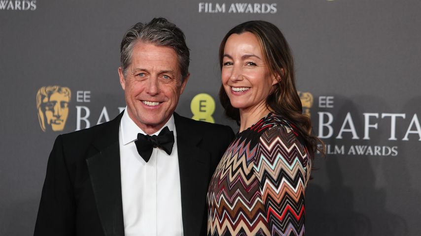 Hugh Grant und Anna Eberstein, 2024