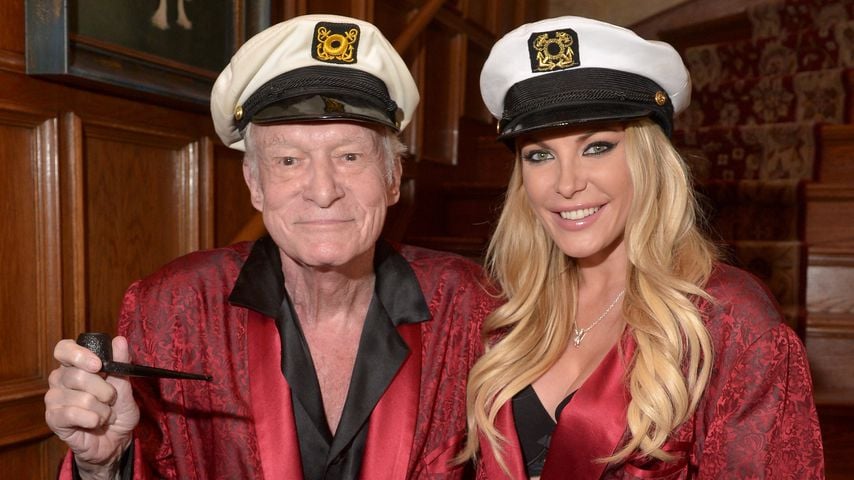 Hugh Hefner und Crystal Harris bei einer Party in der Playboy-Villa
