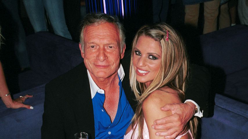 Hugh Hefner und Katie Price im August 2002