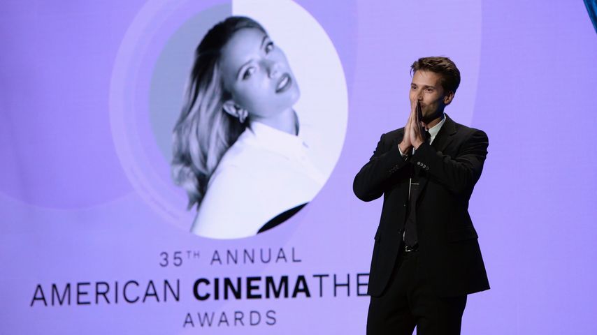 Hunter Johansson spricht auf der Bühne bei den American Cinematheque Awards, 2021
