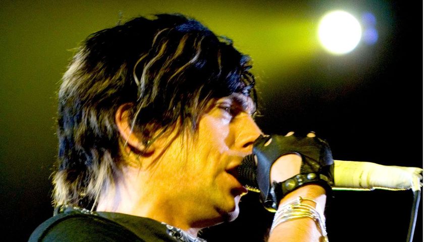 Ian Watkins, Sänger