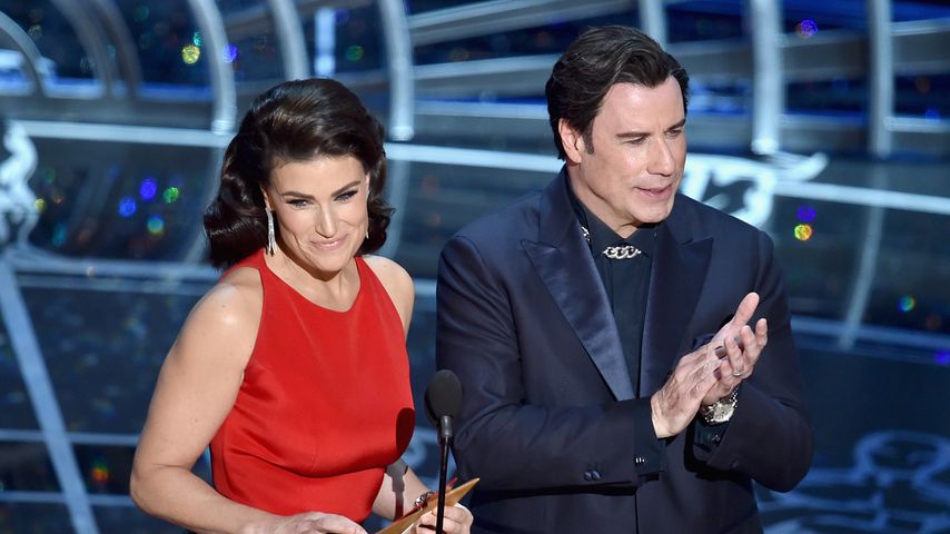 Idina Menzel und John Travolta im Februar 2015