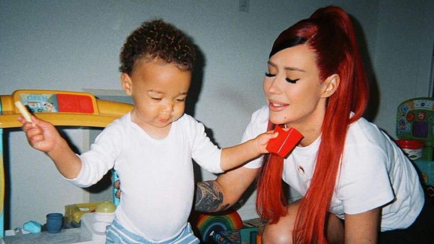 Rapperin Iggy Azalea mit ihrem Sohn Onyx