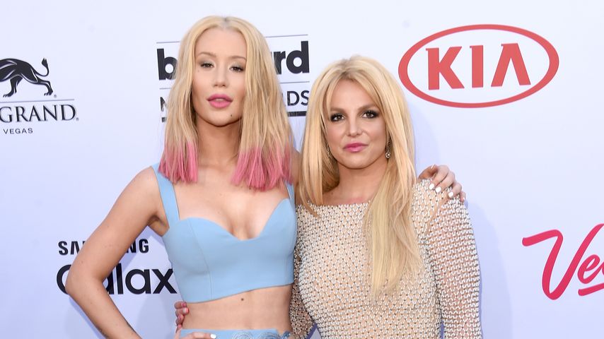 Iggy Azalea und Britney Spears im Mai 2015 in Las Vegas