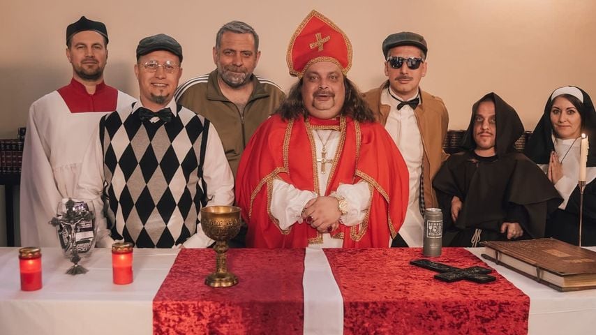 Musikvideo "Bumsbar" mit Ikke Hüftgold
