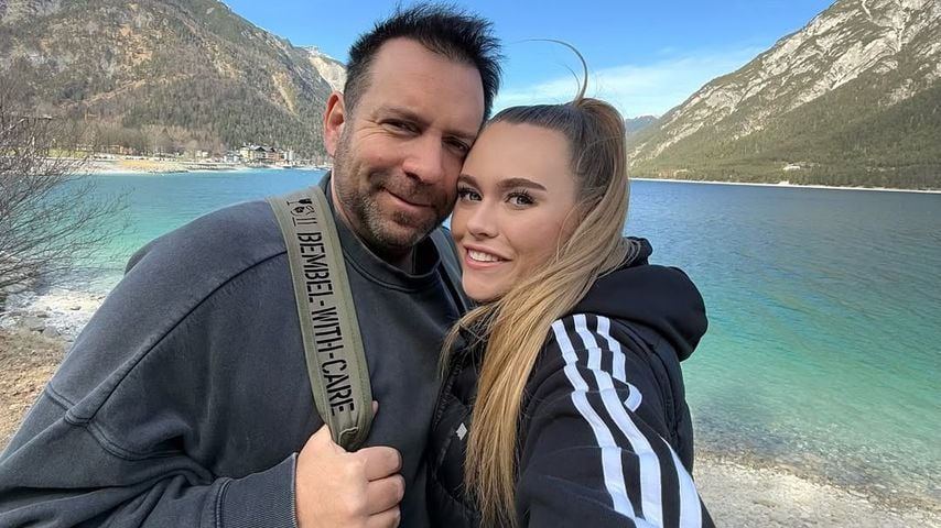 Ikke Hüftgolds Freundin Nina Reh startet am Ballermann durch