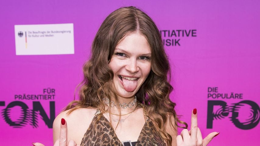 Ikkimel verkündet OnlyFans-Start und zieht direkt blank