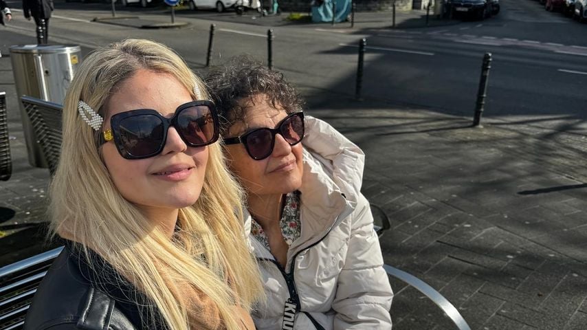 Ina mit ihrer Mutter