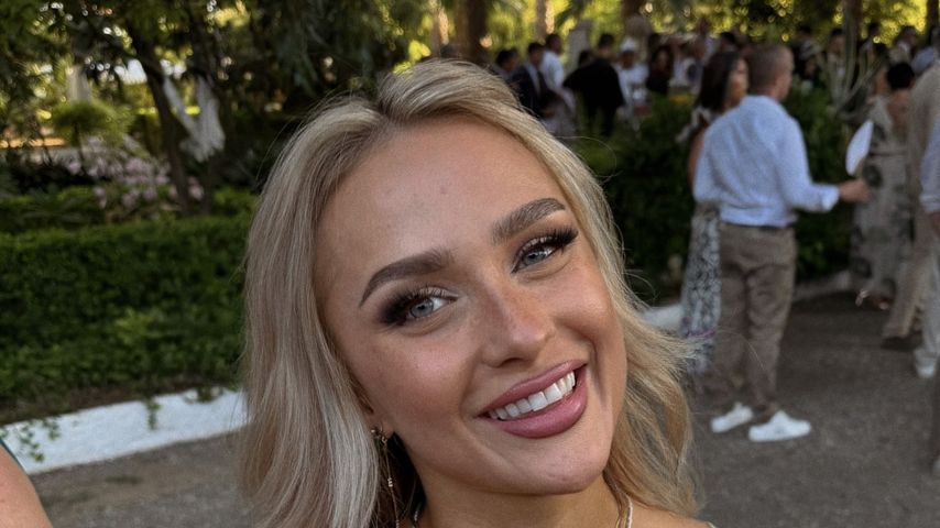 Influencerin jenny.kppr  im Juli 2024