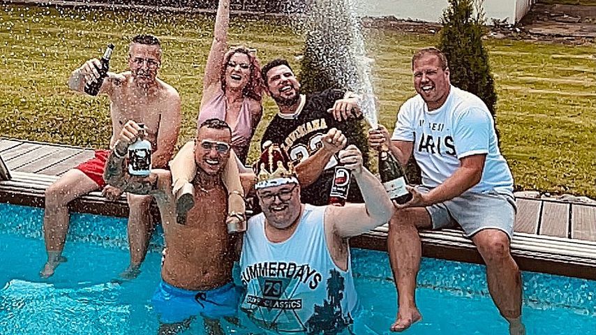 Schampusregen und Partybus: Ingo feiert Junggesellenabschied