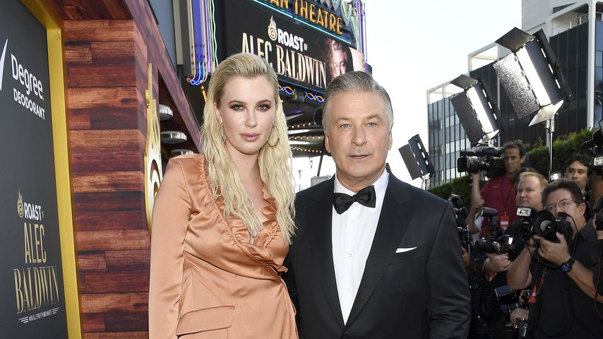 Alec Baldwin gratuliert Tochter Ireland zu ihrem ersten Baby