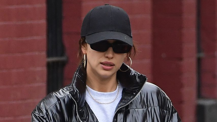 Stylish im Jogger: Irina Shayk im Undercover-Look unterwegs