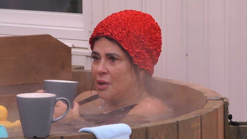 Mit Ex Peter im Badefass: Iris Klein heult über Ehe-Aus!
