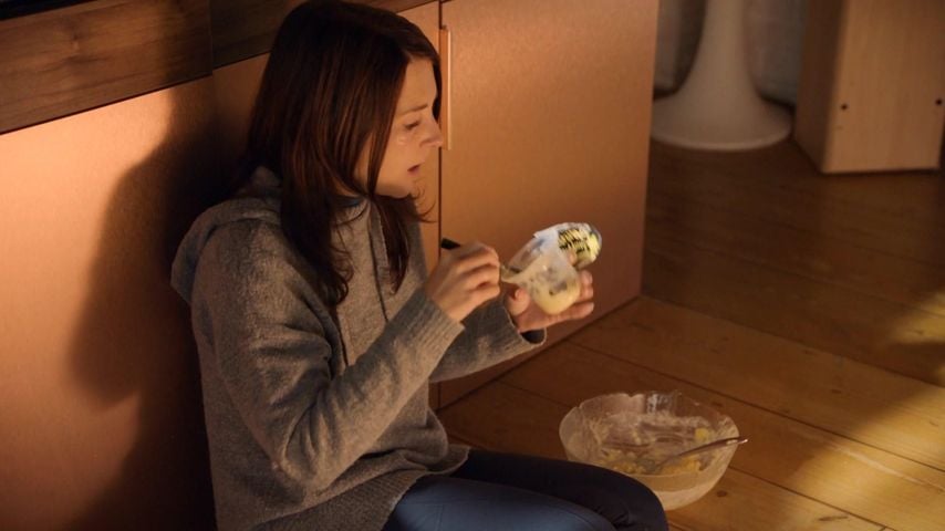 Iris Mareike Steen als Lilly in einer Szene von "Gute Zeiten, schlechte Zeiten"