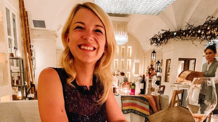 Neun Jahre verliebt: GZSZ-Iris richtet süße Worte an Mann